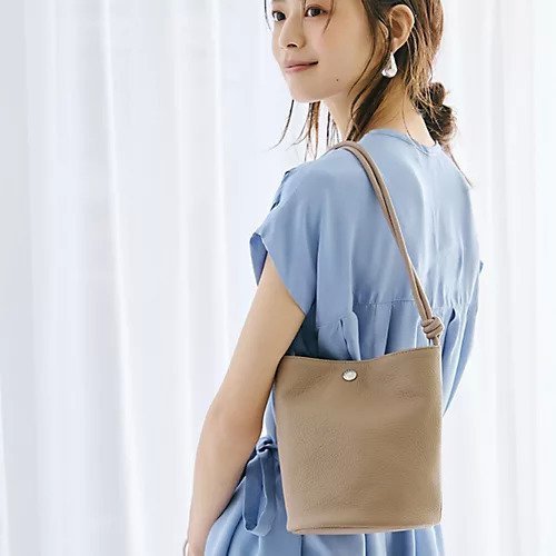 【トプカピ/TOPKAPI】のシュリンクレザー ノットハンドル 2way ショルダーバッグ 人気、トレンドファッション・服の通販 founy(ファニー) 　ファッション　Fashion　レディースファッション　Fashion for Women　バッグ　Bags　コンパクト　Compact, Small Size　ジャケット　Jacket, Outerwear　バケツ　Bucket, Bucket Style　ポケット　Pocket, Pocket Detail　モダン　Modern, Contemporary　 other-1|ID: prp329100004459282 ipo3291000000033616906