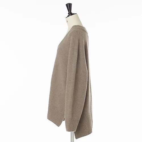 【ガリャルダガランテ/GALLARDAGALANTE】のVネックニット 人気、トレンドファッション・服の通販 founy(ファニー) 　ファッション　Fashion　レディースファッション　Fashion for Women　トップス・カットソー　Cut & Sew Tops　ニット　Knit Tops & Sweaters　Vネックトップス　V-Neck Tops / V-Cut Neckline Shirts　ホールガーメント　WholeGarment, Seamless Knit　人気　Popular, Best Seller　今季　This Season, Current Season　other-2|ID: prp329100004459325 ipo3291000000035912311