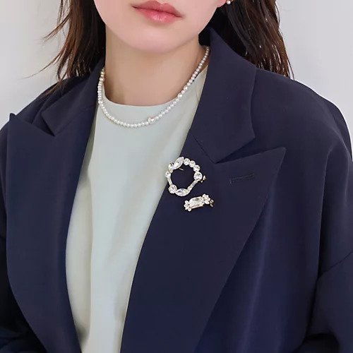 【フィービィー/phoebe】の2setゴージャスビジューブローチ インテリア・キッズ・メンズ・レディースファッション・服の通販 founy(ファニー) https://founy.com/ ファッション Fashion レディースファッション Fashion for Women ジャケット Jacket, Outerwear ストール Stole, Wrap セレモニー Ceremony ビジュー Bijou, Jewel-like Accent ブローチ Brooch, Pin Brooch ラウンド Round, Round Neck |ID: prp329100004459477 ipo3291000000031213378