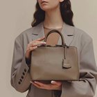 【トプカピ/TOPKAPI】のフロントステッチ レザーミニショルダーバッグ グレージュ|ID: prp329100004459539 ipo3291000000031213592