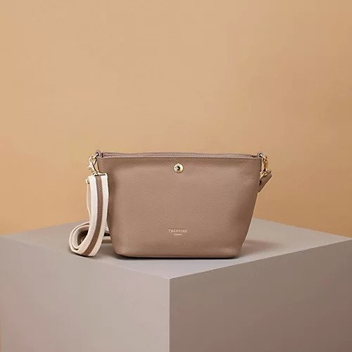 【トプカピ/TOPKAPI】の【TREASURE TOPKAPI】 ソフトシュリンク テープ コンビ レザー ミニショルダーバッグ インテリア・キッズ・メンズ・レディースファッション・服の通販 founy(ファニー) https://founy.com/ ファッション Fashion レディースファッション WOMEN バッグ Bag コンビ Combination ショルダー Shoulder ベーシック Basic 旅行 Travel ビジネス 仕事 通勤 Business |ID: prp329100004459554 ipo3291000000031589659