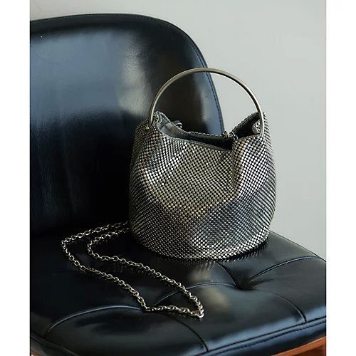 【ウィムガゼット/Whim Gazette】の【WHITING&DAVIS】ブレスバケットバッグ インテリア・キッズ・メンズ・レディースファッション・服の通販 founy(ファニー) https://founy.com/ ファッション Fashion レディースファッション Fashion for Women バッグ Bags 2022年 2022 2022-2023秋冬・A/W Autumn/Winter 2022–23 AW22–23 おすすめ Recommended / Our Picks アクセサリー Fashion Accessories シルバー Silver, Metallic Silver ジュエリー Jewelry, Accessories スマホケース Smartphone Case トレンド Trend, Trending Now メタリック Metallic, Shiny Finish メタル Metal, Metal Parts メッシュ Mesh, Net Fabric ラグジュアリー Luxury, Elegant エレガント 上品 Elegant 人気 Popular, Best Seller |ID: prp329100004459571 ipo3291000000031213752