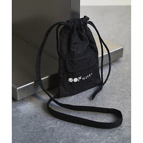 【ウィムガゼット/Whim Gazette】の【OOF WEAR】キルティングポーチ インテリア・キッズ・メンズ・レディースファッション・服の通販 founy(ファニー) 　ファッション　Fashion　レディースファッション　WOMEN　ポーチ　Pouches　アクセサリー　Accessories　イタリア　Italy　エレガント 上品　Elegant　キルティング　Quilting　コレクション　Collection　巾着　Purse　ショルダー　Shoulder　シンプル　Simple　スタンダード　Standard　トレンド　Trend　パープル　Purple　ポーチ　Pouch　リップ　Lip　リバーシブル　Reversible　2022年　2022　2022 春夏 S/S　Ss,Spring/Summer,2022　おすすめ　Recommend　ビジネス 仕事 通勤　Business　ブラック|ID: prp329100004459592 ipo3291000000031213857