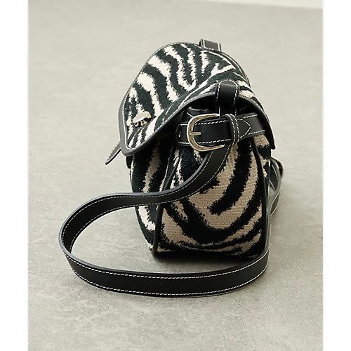 【ウィムガゼット/Whim Gazette】の【A VACATION】MINI KIKI ZEB 人気、トレンドファッション・服の通販 founy(ファニー) 　ファッション　Fashion　レディースファッション　Fashion for Women　コレクション　Collection, Seasonal Line　コンパクト　Compact, Small Size　ショルダー　Shoulder, Shoulder Strap　人気　Popular, Best Seller　モノトーン　Monotone, Black and White　2022年　2022　2022 春夏 S/S　Spring/Summer 2022 SS22　other-3|ID: prp329100004459595 ipo3291000000031238279