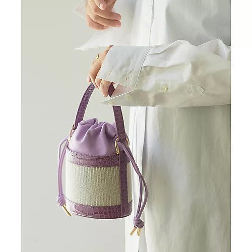 【ウィムガゼット/Whim Gazette】の【CHRISTIAN VILLA】2WAYミニバッグ 人気、トレンドファッション・服の通販 founy(ファニー) 　ファッション　Fashion　レディースファッション　Fashion for Women　バッグ　Bags　イタリア　Italy　キャンバス　Canvas, Canvas Fabric　コレクション　Collection, Seasonal Line　コンパクト　Compact, Small Size　巾着　Drawstring Bag, Kinchaku　スペシャル　Special, Limited Edition　パープル　Purple, Violet　フォルム　Silhouette, Form　ポケット　Pocket, Pocket Detail　ミラノ　Milano Style, Italian-Inspired　モダン　Modern, Contemporary　2022年　2022　2022 春夏 S/S　Spring/Summer 2022 SS22　エレガント 上品　Elegant　 other-1|ID: prp329100004459611 ipo3291000000031213947