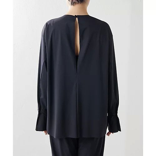 【ウィムガゼット/Whim Gazette】のラッシュガード 人気、トレンドファッション・服の通販 founy(ファニー) 　ファッション　Fashion　レディースファッション　Fashion for Women　スポーツウェア　Functional & Stylish Sportswear　イタリア　Italy　カフス　Cuff Design　コレクション　Collection, Seasonal Line　ショーツ　Shorts, Short Pants　スタイリッシュ　Stylish, Fashionable　スリーブ　Sleeve, Long Sleeve / Short Sleeve　フィット　Fit, Slim Fit　ヨガ　Yoga, Yoga Wear　おすすめ　Recommended / Our Picks　2023春夏・S/S　Spring/Summer 2023 SS23　2023年　2023　エレガント 上品　Elegant　other-3|ID: prp329100004459775 ipo3291000000031238481