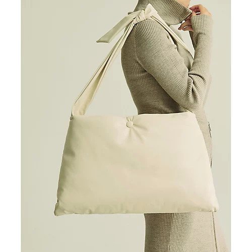 【ウィムガゼット/Whim Gazette】の【THE PAUSE】パフショルダーバッグ インテリア・キッズ・メンズ・レディースファッション・服の通販 founy(ファニー) ファッション Fashion レディースファッション Fashion for Women バッグ Bags ヴィンテージ Vintage Style グラデーション Gradient, Ombre ショルダー Shoulder, Shoulder Strap トレンド Trend, Trending Now フォルム Silhouette, Form ポケット Pocket, Pocket Detail ワーク Workwear, Utility Style 2023年 2023 2023-2024秋冬・A/W Autumn/Winter 2023–24 AW23–24 アイボリー|ID: prp329100004460188 ipo3291000000031217403