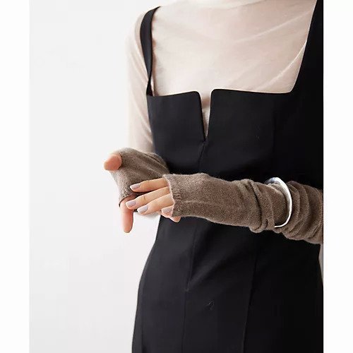 【ウィムガゼット/Whim Gazette】の【THE PAUSE】カシミヤアームウォーマー 人気、トレンドファッション・服の通販 founy(ファニー) 　ファッション　Fashion　レディースファッション　Fashion for Women　ヴィンテージ　Vintage Style　カットソー　Cut and Sewn Top　グラデーション　Gradient, Ombre　トレンド　Trend, Trending Now　防寒　Cold Protection, Winter-Ready　ワーク　Workwear, Utility Style　冬　Winter / This Winter　おすすめ　Recommended / Our Picks　2023年　2023　2023-2024秋冬・A/W　Autumn/Winter 2023–24 AW23–24　other-2|ID: prp329100004460216 ipo3291000000031239117