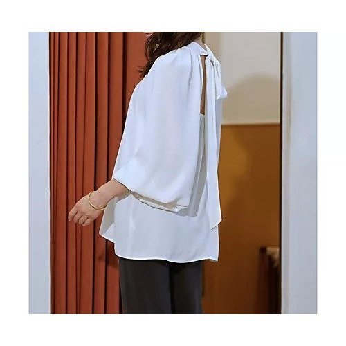 【ウィムガゼット/Whim Gazette】のバックリボンブラウス 人気、トレンドファッション・服の通販 founy(ファニー) 　ファッション　Fashion　レディースファッション　Fashion for Women　トップス・カットソー　Cut & Sew Tops　シャツ・ブラウス・オフィスカジュアル　Elegant Blouses & Button-Ups　今季　This Season, Current Season　シンプル　Simple, Minimal　スクエア　Square, Square Shape　デニム　Denim, Jeans Material　パターン　Pattern, Design Print　フェミニン　Feminine, Girly　フロント　Front, Front Design　ボトム　Bottoms, Lower Wear　ボトルネック　Bottle Neck, Mock Neck　リボン　Ribbon, Bow　おすすめ　Recommended / Our Picks　エレガント 上品　Elegant　other-3|ID: prp329100004460325 ipo3291000000031239268