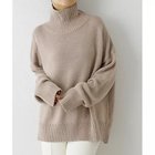 【ウィムガゼット/Whim Gazette】のウールオーバータートル 人気、トレンドファッション・服の通販 founy(ファニー) ファッション Fashion レディースファッション Fashion for Women カットソー Cut and Sewn Top ギャザー Gathered, Ruffled ショルダー Shoulder, Shoulder Strap スリット Slit, Slit Detail タートル Turtleneck, Turtle Collar ドロップ Drop Shoulder, Dropped Style ハイネック High Neck, Mock Neck バランス Balance, Style Balance ヘムライン Hemline, Bottom Cut ボトム Bottoms, Lower Wear リラックス Relax, Relaxed Fit ルーズ Loose, Oversized ワイド Wide, Wide Fit おすすめ Recommended / Our Picks 2023年 2023 2023-2024秋冬・A/W Autumn/Winter 2023–24 AW23–24 エレガント 上品 Elegant thumbnail ベージュ|ID: prp329100004460471 ipo3291000000031219373