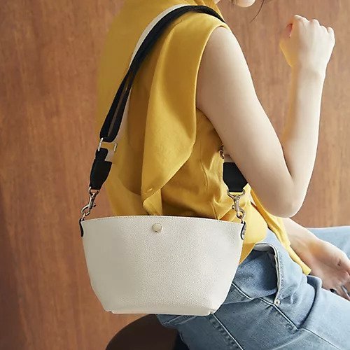 【トプカピ/TOPKAPI】の【Breath TOPKAPI】SCOTCH GRAIN スコッチグレイン プレーン バイカラー ミニ ショルダーバッグ インテリア・キッズ・メンズ・レディースファッション・服の通販 founy(ファニー) https://founy.com/ ファッション Fashion レディースファッション WOMEN バッグ Bag ショルダー Shoulder シンプル Simple 財布 Wallet トラベル Travel 人気 Popularity プレーン Plane モダン Modern モノトーン Monotone |ID: prp329100004460775 ipo3291000000031589714