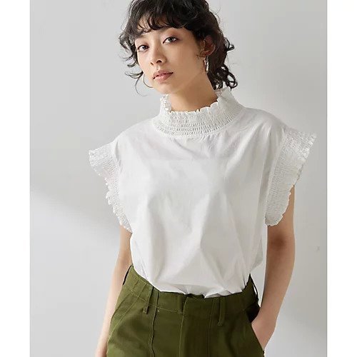 【ウィムガゼット/Whim Gazette】のシャーリングブラウス インテリア・キッズ・メンズ・レディースファッション・服の通販 founy(ファニー) 　ファッション　Fashion　レディースファッション　Fashion for Women　トップス・カットソー　Cut & Sew Tops　シャツ・ブラウス・オフィスカジュアル　Elegant Blouses & Button-Ups　オーガニック　Organic Cotton　ギャザー　Gathered, Ruffled　シャーリング　Shirring, Ruched　シンプル　Simple, Minimal　タイプライター　Typewriter Fabric, Crisp Cotton　バランス　Balance, Style Balance　ボトム　Bottoms, Lower Wear　半袖　Short Sleeve, Half Sleeve　モダン　Modern, Contemporary　ランダム　Random, Irregular　ワッシャー　Washer, Crinkled Finish　夏　Summer　2024年　2024　2024春夏・S/S　Spring/Summer 2024 SS24　オフホワイト|ID: prp329100004461103 ipo3291000000031223273