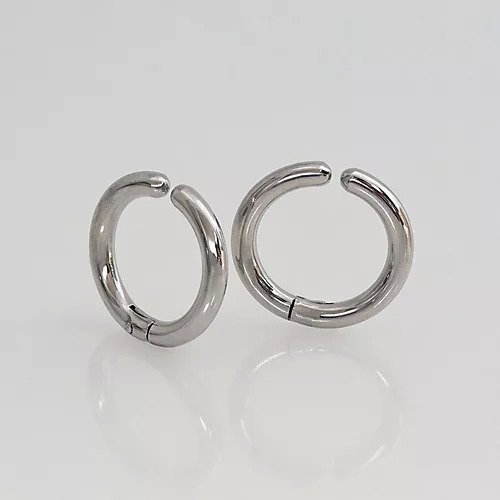 【フィービィー/phoebe】の【金属アレルギー対応】メタルカドルフープイヤリング シルバー/サージカルステンレス 人気、トレンドファッション・服の通販 founy(ファニー) 　ファッション　Fashion　レディースファッション　WOMEN　ジュエリー　Jewelry　リング　Rings　イヤリング　Earrings　おすすめ　Recommend　イヤリング　Earrings　イヤーカフ　Ear Cuff　シルバー　Silver　フープ　Hoop　プレーン　Plane　ベーシック　Basic　メタル　Metal　other-3|ID: prp329100004461119 ipo3291000000031241087