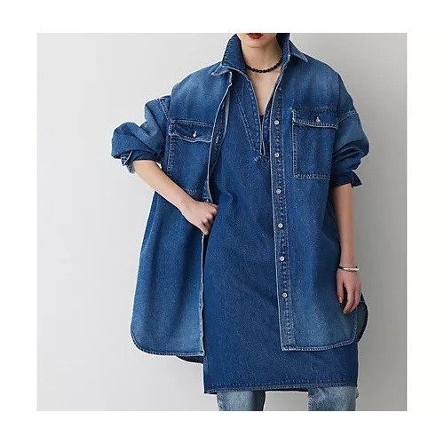 【ウィムガゼット/Whim Gazette】の【インフルエンサーコラボ】刺繍デニムシャツ インテリア・キッズ・メンズ・レディースファッション・服の通販 founy(ファニー) https://founy.com/ ファッション Fashion レディースファッション Fashion for Women トップス・カットソー Cut & Sew Tops シャツ・ブラウス・オフィスカジュアル Elegant Blouses & Button-Ups カフス Cuff Design グラデーション Gradient, Ombre シンプル Simple, Minimal タートル Turtleneck, Turtle Collar デニム Denim, Jeans Material 定番 Standard, Basic Item 人気 Popular, Best Seller フラップ Flap, Flap Pocket ポケット Pocket, Pocket Detail 2024年 2024 2024春夏・S/S Spring/Summer 2024 SS24 |ID: prp329100004461122 ipo3291000000031223385