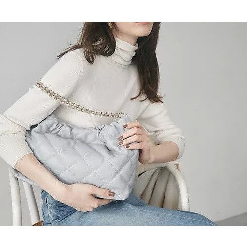 【トプカピ/TOPKAPI】の【TREASURE TOPKAPI】キルティング チェーン ショルダー バッグ インテリア・キッズ・メンズ・レディースファッション・服の通販 founy(ファニー) https://founy.com/ ファッション Fashion レディースファッション Fashion for Women バッグ Bags エレガント 上品 Elegant キルティング Quilted, Quilting ショルダー Shoulder, Shoulder Strap チェーン Chain, Chain Strap デニム Denim, Jeans Material フォルム Silhouette, Form 定番 Standard, Basic Item 巾着 Drawstring Bag, Kinchaku ビジネス 仕事 通勤 Business / Work / Commuting |ID: prp329100004461128 ipo3291000000032435725