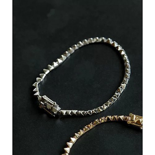 【ウィムガゼット/Whim Gazette】の【EDDIE BORGO】スタッズプレスレット インテリア・キッズ・メンズ・レディースファッション・服の通販 founy(ファニー) 　ファッション　Fashion　レディースファッション　Fashion for Women　アクセサリー　Fashion Accessories　エレガント 上品　Elegant　クール　Cool, Chic　シルバー　Silver, Metallic Silver　ジュエリー　Jewelry, Accessories　スタッズ　Studs, Metal Accents　スワロフスキー　Swarovski, Crystal Accent　ニューヨーク　New York, NYC Style　バングル　Bangle, Bracelet　ブレスレット　Bracelet, Wristband　モダン　Modern, Contemporary　2022年　2022　2022-2023秋冬・A/W　Autumn/Winter 2022–23 AW22–23　おすすめ　Recommended / Our Picks　シルバー|ID: prp329100004461257 ipo3291000000031224164