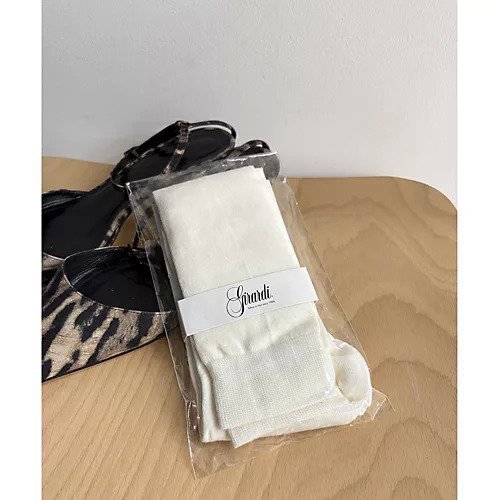 【ウィムガゼット/Whim Gazette】の【GIRARDI】SOX インテリア・キッズ・メンズ・レディースファッション・服の通販 founy(ファニー) 　ファッション　Fashion　レディースファッション　Fashion for Women　2024年　2024　2024-2025秋冬・A/W　Autumn/Winter 2024–25 AW24–25　イタリア　Italy　シンプル　Simple, Minimal　ストッキング　Stockings, Sheer Tights　ソックス　Socks, Hosiery　フィット　Fit, Slim Fit　エレガント 上品　Elegant　A/W・秋冬　Autumn/Winter　オフホワイト|ID: prp329100004461796 ipo3291000000031226975