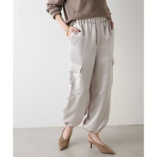 【ウィムガゼット/Whim Gazette】のサテンドロストパンツ インテリア・キッズ・メンズ・レディースファッション・服の通販 founy(ファニー) 　ファッション　Fashion　レディースファッション　WOMEN　パンツ　Pants　カーゴパンツ　Cargo Pants　サテン　Satin　スウェット　Sweat　スタイリッシュ　Stylish　タンブラー　Tumbler　ボトム　Bottom　ポケット　Pocket　ミリタリー　Military　リラックス　Relax　ワイド　Wide　A/W・秋冬　Aw・Autumn/Winter・Fw・Fall-Winter　2024年　2024　エレガント 上品　Elegant　2024-2025秋冬・A/W　Aw/Autumn/Winter/Fw/Fall/2024-2025　グレージュ|ID: prp329100004462027 ipo3291000000031228201
