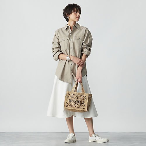 【マディソンブルー/MADISONBLUE】のHAMPTON BACK SATIN SHIRT 人気、トレンドファッション・服の通販 founy(ファニー) 　ファッション　Fashion　レディースファッション　WOMEN　トップス・カットソー　Tops/Tshirt　シャツ/ブラウス　Shirts/Blouses　サテン　Satin　パッチ　Patch　フラップ　Flap　ポケット　Pocket　ワーク　Work　洗える　Washable　other-3|ID: prp329100004462229 ipo3291000000031730556