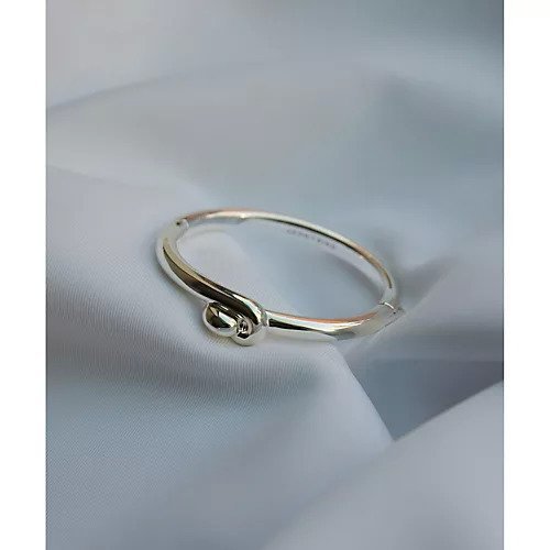 【ウィムガゼット/Whim Gazette】の【JENNY BIRD】ANDRA CUFF インテリア・キッズ・メンズ・レディースファッション・服の通販 founy(ファニー) ファッション Fashion レディースファッション Fashion for Women 2024年 2024 2024-2025秋冬・A/W Autumn/Winter 2024–25 AW24–25 おすすめ Recommended / Our Picks クール Cool, Chic シルバー Silver, Metallic Silver シンプル Simple, Minimal ジュエリー Jewelry, Accessories スリーブ Sleeve, Long Sleeve / Short Sleeve トレンド Trend, Trending Now バングル Bangle, Bracelet フォルム Silhouette, Form ブレスレット Bracelet, Wristband モダン Modern, Contemporary エレガント 上品 Elegant シルバー|ID: prp329100004462246 ipo3291000000031229278