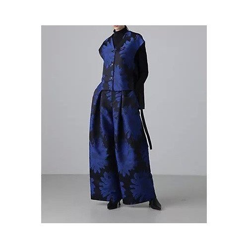 【アドーア/ADORE】のボタニカルジャガードパンツ 人気、トレンドファッション・服の通販 founy(ファニー) 　ファッション　Fashion　レディースファッション　Fashion for Women　パンツ　Pants & Trousers　おすすめ　Recommended / Our Picks　オケージョン　Occasion Wear　ジャカード／ジャガード　Jacquard, Woven Pattern　スタンダード　Standard, Basic　セットアップ　Set-Up, Coordinated Outfit　フィット　Fit, Slim Fit　フラワー　Flower, Floral　フロント　Front, Front Design　ボタニカル　Botanical, Floral Pattern　モチーフ　Motif, Design Theme　ワイド　Wide, Wide Fit　冬　Winter / This Winter　A/W・秋冬　Autumn/Winter　other-2|ID: prp329100004462382 ipo3291000000034525381