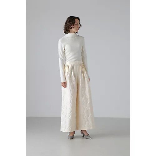 【アドーア/ADORE】のフローラルジャガードパンツ インテリア・キッズ・メンズ・レディースファッション・服の通販 founy(ファニー) 　ファッション　Fashion　レディースファッション　WOMEN　パンツ　Pants　おすすめ　Recommend　スタンダード　Standard　フィット　Fit　ワイド　Wide　エレガント 上品　Elegant　冬　Winter　A/W・秋冬　Aw・Autumn/Winter・Fw・Fall-Winter　エクリュ|ID: prp329100004462386 ipo3291000000031229666