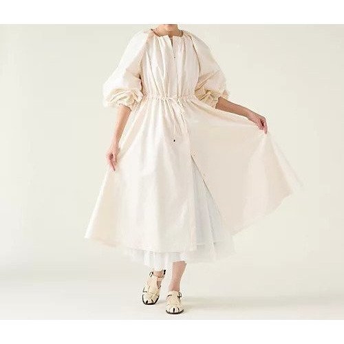 【マルティニーク/martinique】のタンブラータフタギャザーコート インテリア・キッズ・メンズ・レディースファッション・服の通販 founy(ファニー) 　ファッション　Fashion　レディースファッション　WOMEN　アウター　Coat Outerwear　コート　Coats　おすすめ　Recommend　アクセサリー　Accessories　ギャザー　Gather　タフタ　Taffeta　タンブラー　Tumbler　ドレス　Dress　フロント　Front　オフ|ID: prp329100004462424 ipo3291000000031229764