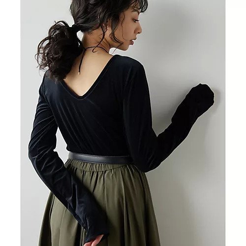 【ウィムガゼット/Whim Gazette】のシアーベロアバックシャンカットソー インテリア・キッズ・メンズ・レディースファッション・服の通販 founy(ファニー) https://founy.com/ ファッション Fashion レディースファッション Fashion for Women トップス・カットソー Cut & Sew Tops カットソー・ベーシックTシャツ Cut-and-Sewn Tops / Stretch Tees & Basics ベロアトップス Velour Tops / Velvet-Look Items 2025年 2025 2025春夏・S/S Spring/Summer 2025 SS25 インナー Innerwear カッティング Cutting Detail シアー Sheer, See-Through ジャケット Jacket, Outerwear フェミニン Feminine, Girly ブライト Bright, Shiny ベロア Velour, Soft Velvet エレガント 上品 Elegant |ID: prp329100004462485 ipo3291000000031229958