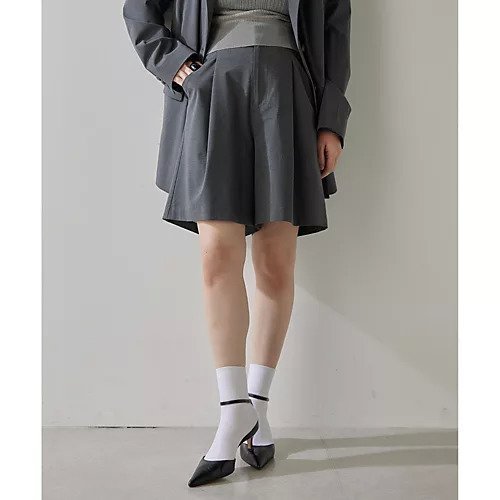 【ウィムガゼット/Whim Gazette】の【THE PAUSE】タックハーフパンツ インテリア・キッズ・メンズ・レディースファッション・服の通販 founy(ファニー) https://founy.com/ ファッション Fashion レディースファッション Fashion for Women パンツ Pants & Trousers ショートパンツ・ハーフパンツ High-Waisted & Relaxed Shorts ヴィンテージ Vintage Style グラデーション Gradient, Ombre ストレッチ Stretch, Stretchy Fabric セットアップ Set-Up, Coordinated Outfit ハーフ Half, Half-Length ワーク Workwear, Utility Style おすすめ Recommended / Our Picks エレガント 上品 Elegant 2025年 2025 2025春夏・S/S Spring/Summer 2025 SS25 |ID: prp329100004462589 ipo3291000000031230402