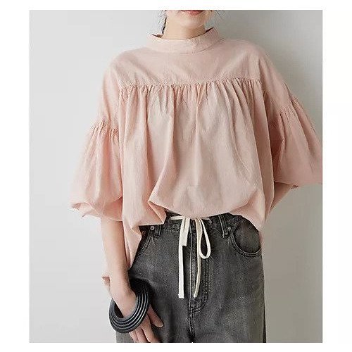 【ウィムガゼット/Whim Gazette】のローバンドカラープルオーバー インテリア・キッズ・メンズ・レディースファッション・服の通販 founy(ファニー) https://founy.com/ ファッション Fashion レディースファッション Fashion for Women トップス・カットソー Cut & Sew Tops カジュアルプルオーバー・ニットトップス Pullovers & Knit Tops / Casual Pullovers 春 Spring ギャザー Gathered, Ruffled バランス Balance, Style Balance フォルム Silhouette, Form ボトム Bottoms, Lower Wear リラックス Relax, Relaxed Fit エレガント 上品 Elegant 2025年 2025 2025春夏・S/S Spring/Summer 2025 SS25 |ID: prp329100004462617 ipo3291000000031230516