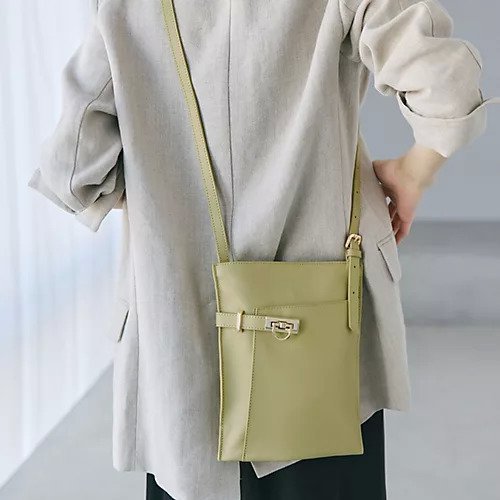 【トプカピ/TOPKAPI】の【TREASURE TOPKAPI】ベルトデザイン レザー フラット ショルダーバッグ 人気、トレンドファッション・服の通販 founy(ファニー) 　ファッション　Fashion　レディースファッション　WOMEN　バッグ　Bag　ベルト　Belts　クール　Cool　スマート　Smart　フラット　Flat　フロント　Front　ポケット　Pocket　春　Spring　other-3|ID: prp329100004462649 ipo3291000000031245190