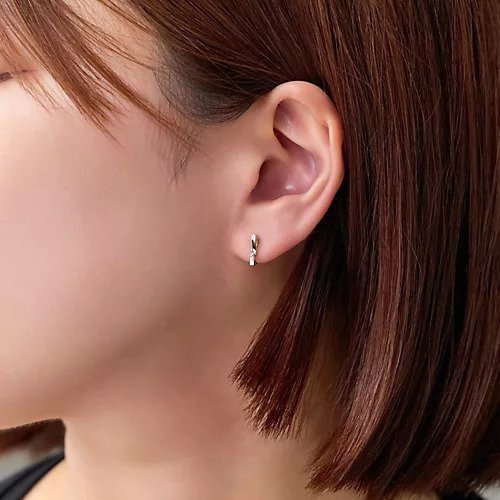 【フィービィー/phoebe】の【金属アレルギー対応/痛くないシリーズ】ツイストバービジューライトフィットイヤリング シルバー 人気、トレンドファッション・服の通販 founy(ファニー) 　ファッション　Fashion　レディースファッション　WOMEN　ジュエリー　Jewelry　リング　Rings　イヤリング　Earrings　おすすめ　Recommend　イヤリング　Earrings　シルバー　Silver　ツイスト　Twist　ビジュー　Bijou　モチーフ　Motif　軽量　Lightweight　other-3|ID: prp329100004462756 ipo3291000000031245558