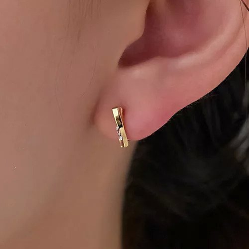 【フィービィー/phoebe】の【金属アレルギー対応/痛くないシリーズ】ツイストバービジューライトフィットイヤリング ゴールド 人気、トレンドファッション・服の通販 founy(ファニー) 　ファッション　Fashion　レディースファッション　WOMEN　ジュエリー　Jewelry　リング　Rings　イヤリング　Earrings　おすすめ　Recommend　イヤリング　Earrings　ツイスト　Twist　ビジュー　Bijou　モチーフ　Motif　軽量　Lightweight　other-3|ID: prp329100004462757 ipo3291000000031245562