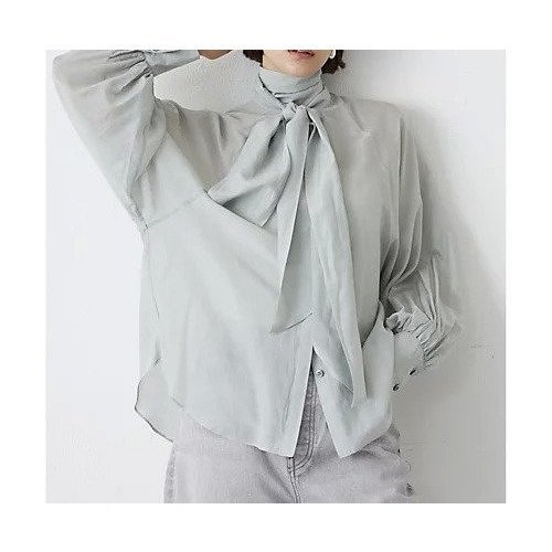 【ウィムガゼット/Whim Gazette】のシルクローンボウタイブラウス インテリア・キッズ・メンズ・レディースファッション・服の通販 founy(ファニー) https://founy.com/ ファッション Fashion レディースファッション Fashion for Women トップス・カットソー Cut & Sew Tops シャツ・ブラウス・オフィスカジュアル Elegant Blouses & Button-Ups ギャザー Gathered, Ruffled シルク Silk, 100% Silk セットアップ Set-Up, Coordinated Outfit ボトム Bottoms, Lower Wear おすすめ Recommended / Our Picks エレガント 上品 Elegant 2025年 2025 2025春夏・S/S Spring/Summer 2025 SS25 |ID: prp329100004462865 ipo3291000000031231451
