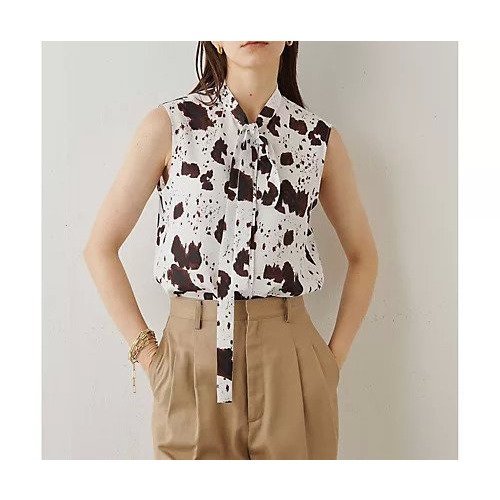 【ウィムガゼット/Whim Gazette】のcowプリントブラウス インテリア・キッズ・メンズ・レディースファッション・服の通販 founy(ファニー) https://founy.com/ ファッション Fashion レディースファッション Fashion for Women トップス・カットソー Cut & Sew Tops シャツ・ブラウス・オフィスカジュアル Elegant Blouses & Button-Ups インナー Innerwear サテン Satin, Glossy Fabric ジャケット Jacket, Outerwear ノースリーブ Sleeveless, No-Sleeve プリント Print, Printed Pattern ボトム Bottoms, Lower Wear おすすめ Recommended / Our Picks 2023春夏・S/S Spring/Summer 2023 SS23 2023年 2023 エレガント 上品 Elegant |ID: prp329100004463151 ipo3291000000031232367