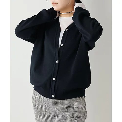 【ウィムガゼット/Whim Gazette】のソウバリVネックカーディガン インテリア・キッズ・メンズ・レディースファッション・服の通販 founy(ファニー) 　ファッション　Fashion　レディースファッション　WOMEN　トップス・カットソー　Tops/Tshirt　カーディガン　Cardigans　Vネック　V-Neck　インナー　Inner　春　Spring　カットソー　Cut And Sew　カーディガン　Cardigan　コンパクト　Compact　シンプル　Simple　スタンダード　Standard　トレンド　Trend　フォルム　Form　ベーシック　Basic　ボトム　Bottom　S/S・春夏　Ss・Spring/Summer　おすすめ　Recommend　夏　Summer　2024年　2024　2024春夏・S/S　Ss,Spring/Summer,2024　エレガント 上品　Elegant　ブラック|ID: prp329100004463163 ipo3291000000031232411