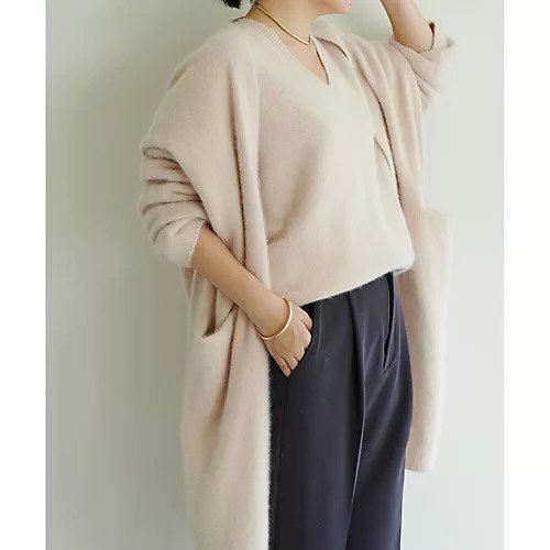 【ウィムガゼット/Whim Gazette】のFOXカーディガン インテリア・キッズ・メンズ・レディースファッション・服の通販 founy(ファニー) https://founy.com/ ファッション Fashion レディースファッション Fashion for Women トップス・カットソー Cut & Sew Tops カーディガン・羽織り Layered Style Cardigans おすすめ Recommended / Our Picks カーディガン Cardigan, Knitwear シンプル Simple, Minimal バランス Balance, Style Balance フォックス Fox, Fox Fur ラグジュアリー Luxury, Elegant |ID: prp329100004463182 ipo3291000000031232471