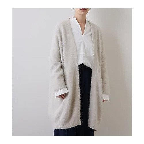 【ウィムガゼット/Whim Gazette】のFOXカーディガン インテリア・キッズ・メンズ・レディースファッション・服の通販 founy(ファニー) 　ファッション　Fashion　レディースファッション　Fashion for Women　トップス・カットソー　Cut & Sew Tops　カーディガン・羽織り　Layered Style Cardigans　おすすめ　Recommended / Our Picks　カーディガン　Cardigan, Knitwear　シンプル　Simple, Minimal　バランス　Balance, Style Balance　フォックス　Fox, Fox Fur　ラグジュアリー　Luxury, Elegant　ライトベージュ|ID: prp329100004463182 ipo3291000000031232474