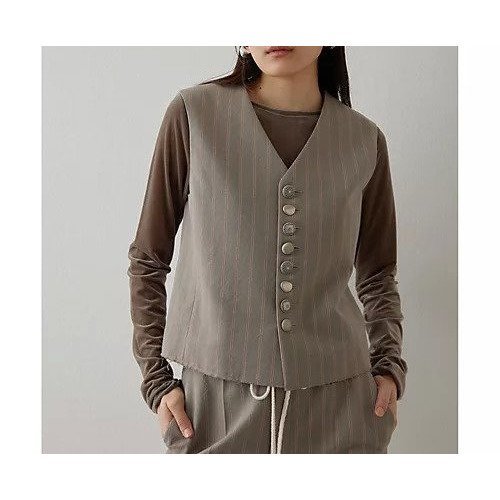 【ウィムガゼット/Whim Gazette】のストライプジレ インテリア・キッズ・メンズ・レディースファッション・服の通販 founy(ファニー) https://founy.com/ ファッション Fashion レディースファッション Fashion for Women アウター Coat / Outerwear Collection トップス・カットソー Cut & Sew Tops ベスト&ジレ / 重ね着スタイル Vests & Gilets 2025年 2025 2025春夏・S/S Spring/Summer 2025 SS25 おすすめ Recommended / Our Picks コンパクト Compact, Small Size ジャケット Jacket, Outerwear ストライプ Stripe, Striped Pattern ベスト Vest, Waistcoat ヴィンテージ Vintage Style エレガント 上品 Elegant |ID: prp329100004463231 ipo3291000000031232619