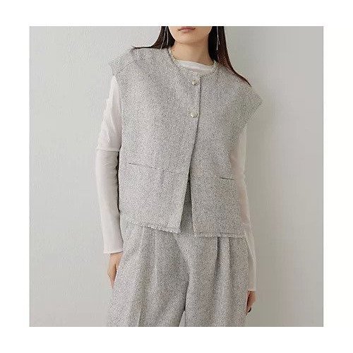 【ウィムガゼット/Whim Gazette】の【THE PAUSE】ツイードショートジレ 人気、トレンドファッション・服の通販 founy(ファニー) 　ファッション　Fashion　レディースファッション　Fashion for Women　アウター　Coat / Outerwear Collection　トップス・カットソー　Cut & Sew Tops　ベスト&ジレ / 重ね着スタイル　Vests & Gilets　2025年　2025　2025春夏・S/S　Spring/Summer 2025 SS25　おすすめ　Recommended / Our Picks　ショート　Short, Short Length　シルバー　Silver, Metallic Silver　スリーブ　Sleeve, Long Sleeve / Short Sleeve　セットアップ　Set-Up, Coordinated Outfit　セレモニー　Ceremony　ツイード　Twill, Twill Weave　フリンジ　Fringe, Tassel　フレンチ　French, French Style　エレガント 上品　Elegant　other-2|ID: prp329100004463232 ipo3291000000031247410