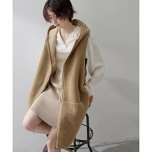 【ウィムガゼット/Whim Gazette】の【THE PAUSE】ボアフードロングジレ 人気、トレンドファッション・服の通販 founy(ファニー) 　ファッション　Fashion　レディースファッション　Ladies' Fashion Online　アウター　Coat Outerwear　トップス・カットソー　Tops/Tshirt　ベスト/ジレ　Gilets/Vests　ヴィンテージ　Vintage　秋　Autumn/Fall　グラデーション　Gradation　スリット　Slit　ダブル　Double　フェイクスエード　Faux Suede　フェイス　Face　リバーシブル　Reversible　ワーク　Work　2025年　2025　 other-1|ID: prp329100004463244 ipo3291000000032499480