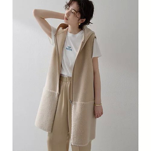 【ウィムガゼット/Whim Gazette】の【THE PAUSE】ボアフードロングジレ インテリア・キッズ・メンズ・レディースファッション・服の通販 founy(ファニー) 　ファッション　Fashion　レディースファッション　Fashion for Women　アウター　Coat / Outerwear Collection　トップス・カットソー　Cut & Sew Tops　ベスト&ジレ / 重ね着スタイル　Vests & Gilets　ヴィンテージ　Vintage Style　秋　Autumn　グラデーション　Gradient, Ombre　スリット　Slit, Slit Detail　ダブル　Double, Double-Breasted　フェイス　Face, Facial Design　リバーシブル　Reversible, Two-Sided　ワーク　Workwear, Utility Style　2025年　2025　2025-2026秋冬・A/W　Autumn/Winter 2025–26 AW25–26　ライトベージュ|ID: prp329100004463244 ipo3291000000033060162