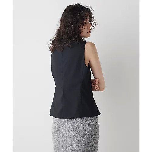 【ウィムガゼット/Whim Gazette】のツイルシングルベスト 人気、トレンドファッション・服の通販 founy(ファニー) 　ファッション　Fashion　レディースファッション　Fashion for Women　アウター　Coat / Outerwear Collection　トップス・カットソー　Cut & Sew Tops　ベスト&ジレ / 重ね着スタイル　Vests & Gilets　2024年　2024　2024春夏・S/S　Spring/Summer 2024 SS24　インナー　Innerwear　カットソー　Cut and Sewn Top　クラシカル　Classical, Vintage-Inspired　ジャケット　Jacket, Outerwear　ストライプ　Stripe, Striped Pattern　マニッシュ　Mannish, Boyish　other-3|ID: prp329100004463246 ipo3291000000031247439