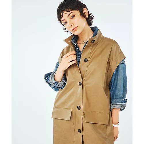【ウィムガゼット/Whim Gazette】の【THE PAUSE】フェイクレザーロングジレ インテリア・キッズ・メンズ・レディースファッション・服の通販 founy(ファニー) 　ファッション　Fashion　レディースファッション　Fashion for Women　アウター　Coat / Outerwear Collection　トップス・カットソー　Cut & Sew Tops　ベスト&ジレ / 重ね着スタイル　Vests & Gilets　ヴィンテージ　Vintage Style　カットソー　Cut and Sewn Top　グラデーション　Gradient, Ombre　ショート　Short, Short Length　シンプル　Simple, Minimal　トレンド　Trend, Trending Now　フェイクレザー　Faux Leather, PU Leather　ベスト　Vest, Waistcoat　ポケット　Pocket, Pocket Detail　ミニスカート　Mini Skirt, Short Skirt　ロング　Long, Long-Length　ワーク　Workwear, Utility Style　おすすめ　Recommended / Our Picks　2023年　2023　2023-2024秋冬・A/W　Autumn/Winter 2023–24 AW23–24　ベージュ|ID: prp329100004463297 ipo3291000000031232801