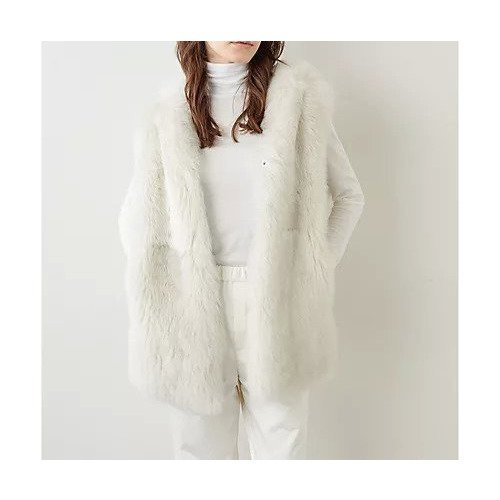 【ウィムガゼット/Whim Gazette】のフードFURジレ インテリア・キッズ・メンズ・レディースファッション・服の通販 founy(ファニー) https://founy.com/ ファッション Fashion レディースファッション Fashion for Women アウター Coat / Outerwear Collection トップス・カットソー Cut & Sew Tops ベスト&ジレ / 重ね着スタイル Vests & Gilets エレガント 上品 Elegant ストレート Straight, Straight Cut スペシャル Special, Limited Edition トレンド Trend, Trending Now フィット Fit, Slim Fit ベスト Vest, Waistcoat ムートン Shearling, Mouton A/W・秋冬 Autumn/Winter 2022年 2022 2022-2023秋冬・A/W Autumn/Winter 2022–23 AW22–23 |ID: prp329100004463308 ipo3291000000031232828