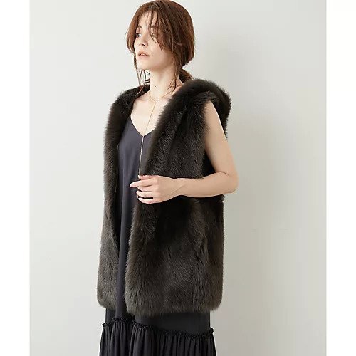 【ウィムガゼット/Whim Gazette】のフードFURジレ 人気、トレンドファッション・服の通販 founy(ファニー) 　ファッション　Fashion　レディースファッション　Fashion for Women　アウター　Coat / Outerwear Collection　トップス・カットソー　Cut & Sew Tops　ベスト&ジレ / 重ね着スタイル　Vests & Gilets　エレガント 上品　Elegant　ストレート　Straight, Straight Cut　スペシャル　Special, Limited Edition　トレンド　Trend, Trending Now　フィット　Fit, Slim Fit　ベスト　Vest, Waistcoat　ムートン　Shearling, Mouton　A/W・秋冬　Autumn/Winter　2022年　2022　2022-2023秋冬・A/W　Autumn/Winter 2022–23 AW22–23　other-2|ID: prp329100004463308 ipo3291000000031247562