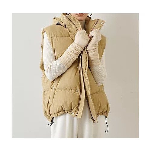 【ウィムガゼット/Whim Gazette】の【INSCRIRE】別注ダウンベスト インテリア・キッズ・メンズ・レディースファッション・服の通販 founy(ファニー) 　ファッション　Fashion　レディースファッション　Fashion for Women　アウター　Coat / Outerwear Collection　トップス・カットソー　Cut & Sew Tops　ベスト&ジレ / 重ね着スタイル　Vests & Gilets　コレクション　Collection, Seasonal Line　シンプル　Simple, Minimal　スタイリッシュ　Stylish, Fashionable　ダウン　Down, Puffer　トレンド　Trend, Trending Now　フォルム　Silhouette, Form　ベスト　Vest, Waistcoat　別注　Limited Edition, Custom Order　2022年　2022　2022-2023秋冬・A/W　Autumn/Winter 2022–23 AW22–23　おすすめ　Recommended / Our Picks　ベージュ|ID: prp329100004463310 ipo3291000000031232835