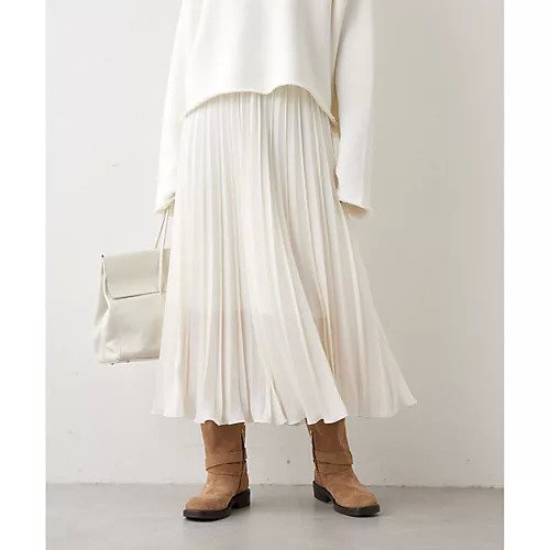 【ウィムガゼット/Whim Gazette】のプリーツスカート インテリア・キッズ・メンズ・レディースファッション・服の通販 founy(ファニー) 　ファッション　Fashion　レディースファッション　WOMEN　スカート　Skirt　プリーツスカート　Pleated Skirts　スニーカー　Sneakers　プリーツ　Pleats　ロング　Long　2023年　2023　2023-2024秋冬・A/W　Aw/Autumn/Winter//Fw/Fall-Winter/2023-2024　エレガント 上品　Elegant　オフホワイト|ID: prp329100004463503 ipo3291000000031233365