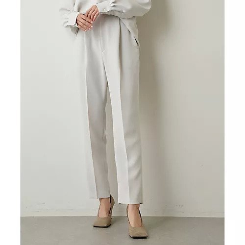 【ウィムガゼット/Whim Gazette】のダブルクロスパンツ インテリア・キッズ・メンズ・レディースファッション・服の通販 founy(ファニー) 　ファッション　Fashion　レディースファッション　Fashion for Women　パンツ　Pants & Trousers　2022年　2022　2022 春夏 S/S　Spring/Summer 2022 SS22　おすすめ　Recommended / Our Picks　とろみ　Fluid, Flowy Fabric　セットアップ　Set-Up, Coordinated Outfit　センター　Center, Center Line　ドレープ　Drape, Draping Fabric　ベーシック　Basic, Essential　ルーズ　Loose, Oversized　エレガント 上品　Elegant　ライトグレー|ID: prp329100004463771 ipo3291000000031234128