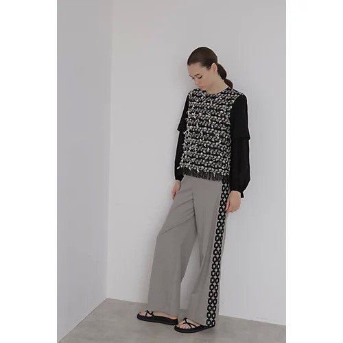 【アドーア/ADORE】のジオメトリックストライプパンツ インテリア・キッズ・メンズ・レディースファッション・服の通販 founy(ファニー) https://founy.com/ ファッション Fashion レディースファッション Fashion for Women パンツ Pants & Trousers ジャカード／ジャガード Jacquard, Woven Pattern ストライプ Stripe, Striped Pattern チェーン Chain, Chain Strap レース Lace, Lace Fabric |ID: prp329100004463877 ipo3291000000032917779